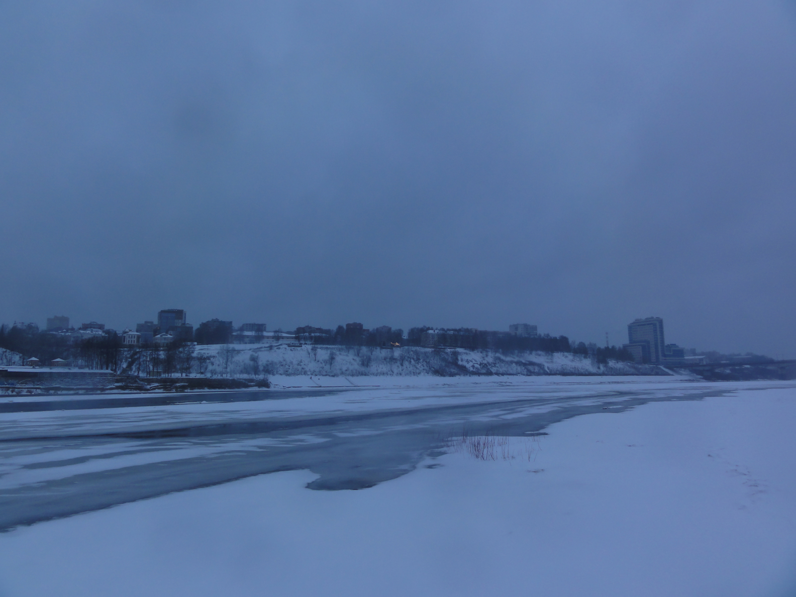 Декабрь в городе Кирове вид с реки